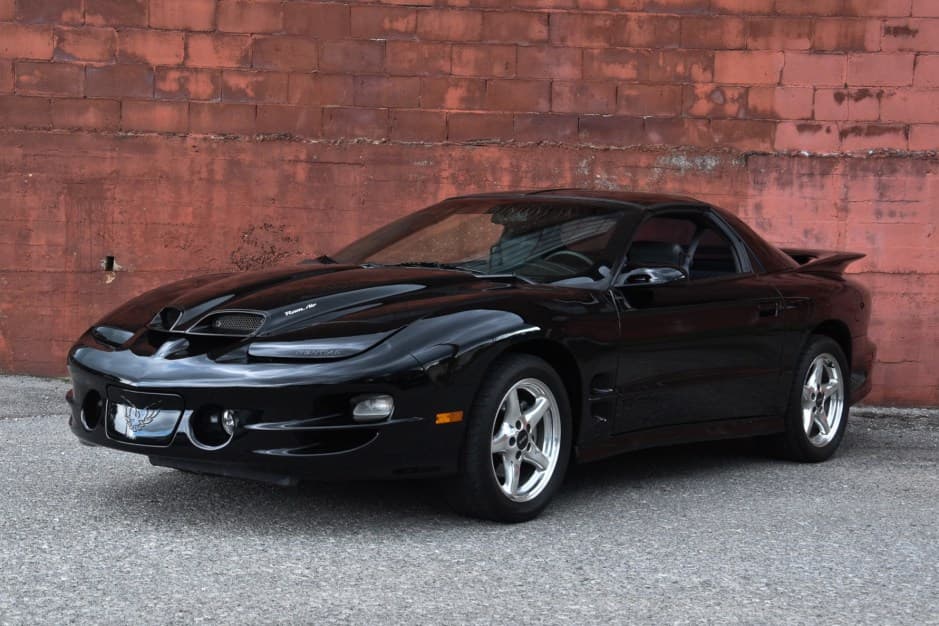 1999 Pontiac Firebird (1993-2002) sold for $36,150