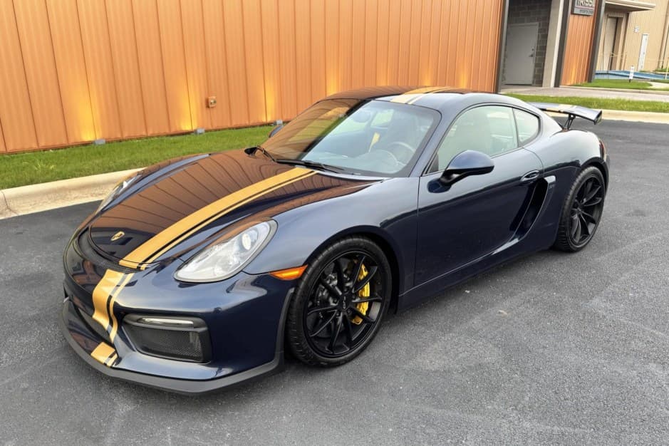 2016 Porsche Cayman GT4 sold for $103,500
