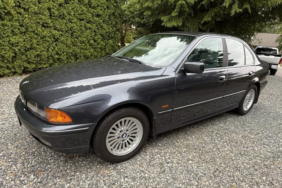 1998 BMW E39 5-Series sold for $6,300