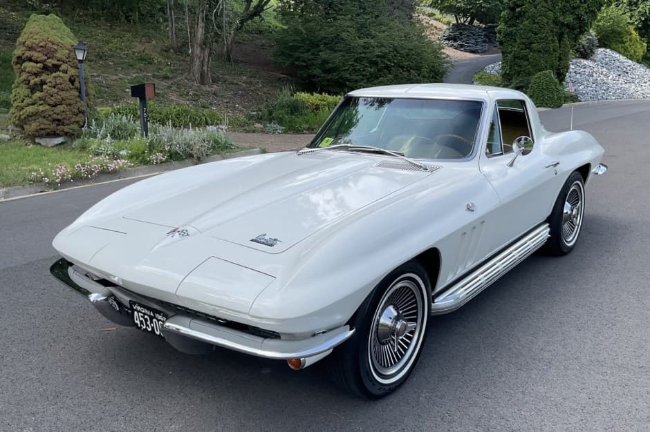 1966 Chevrolet Corvette C2 sold for $68,500