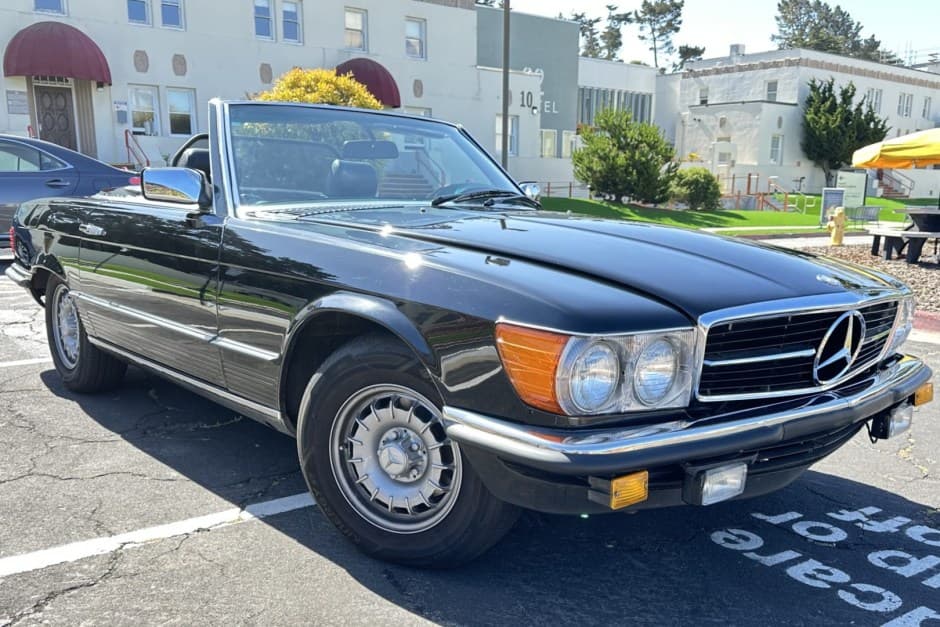 1985 Mercedes-Benz R107 SL sold for $13,500