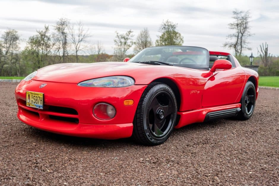 1994 Dodge Viper SR I (1992-1995) sold for $39,000