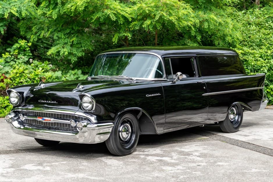 1957 Chevrolet Tri-5 sold for $39,000