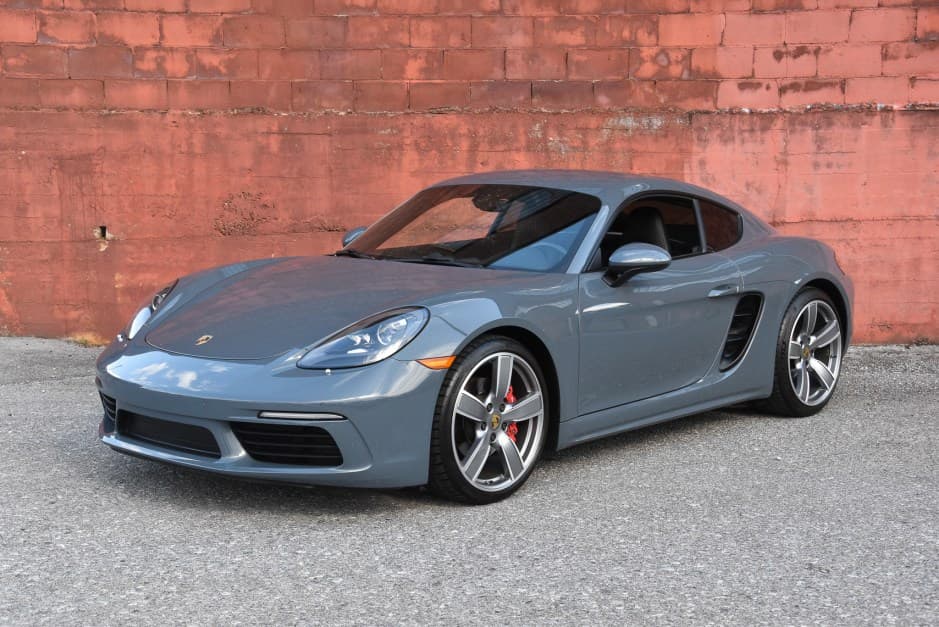 2018 Porsche 982 718 Cayman sold for $43,000