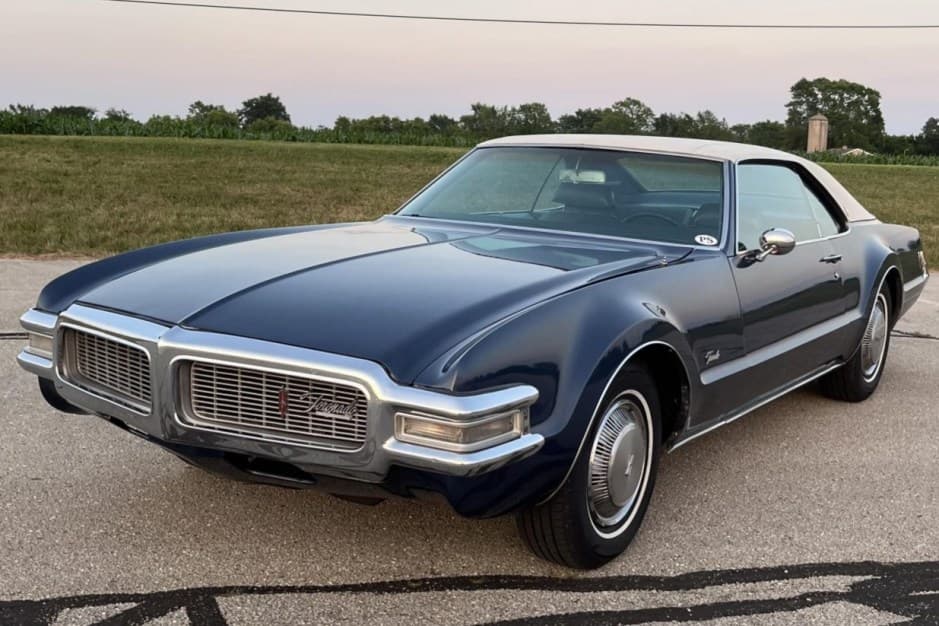 1969 Oldsmobile Toronado sold for $6,400