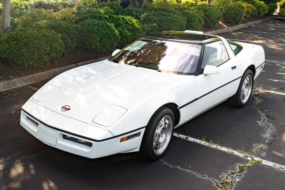 1990 Chevrolet Corvette C4 sold for $45,000