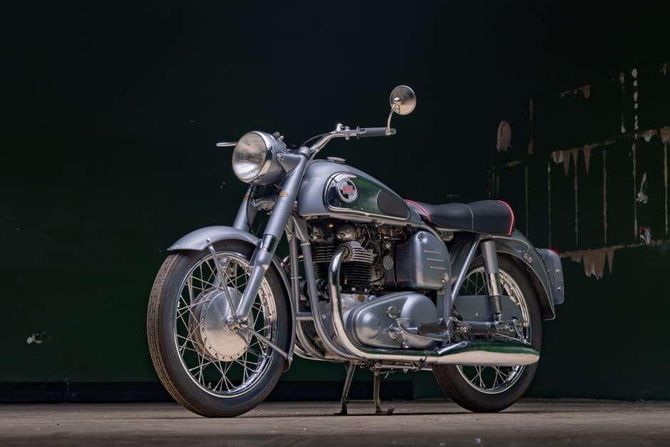 1957 Norton Dominator sold for $8,100