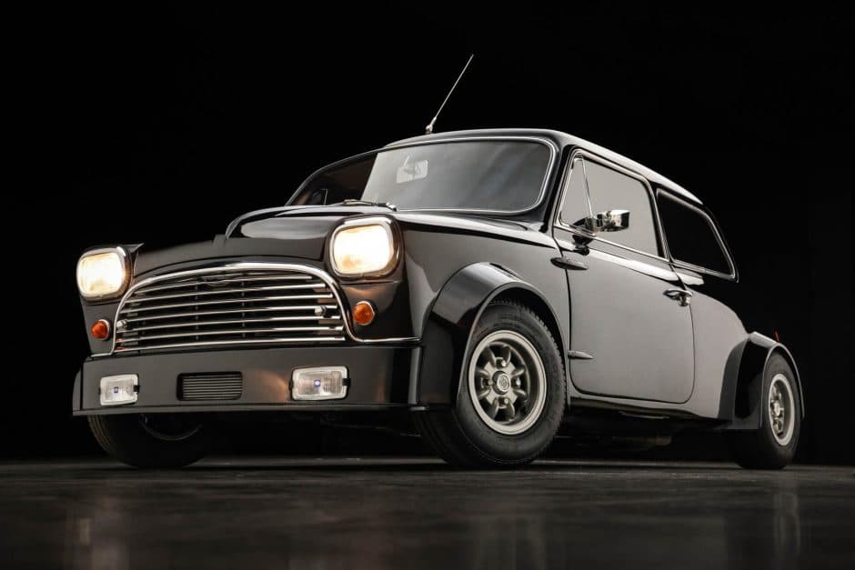 1967 Mini Mk I-III Cooper sold for $40,000