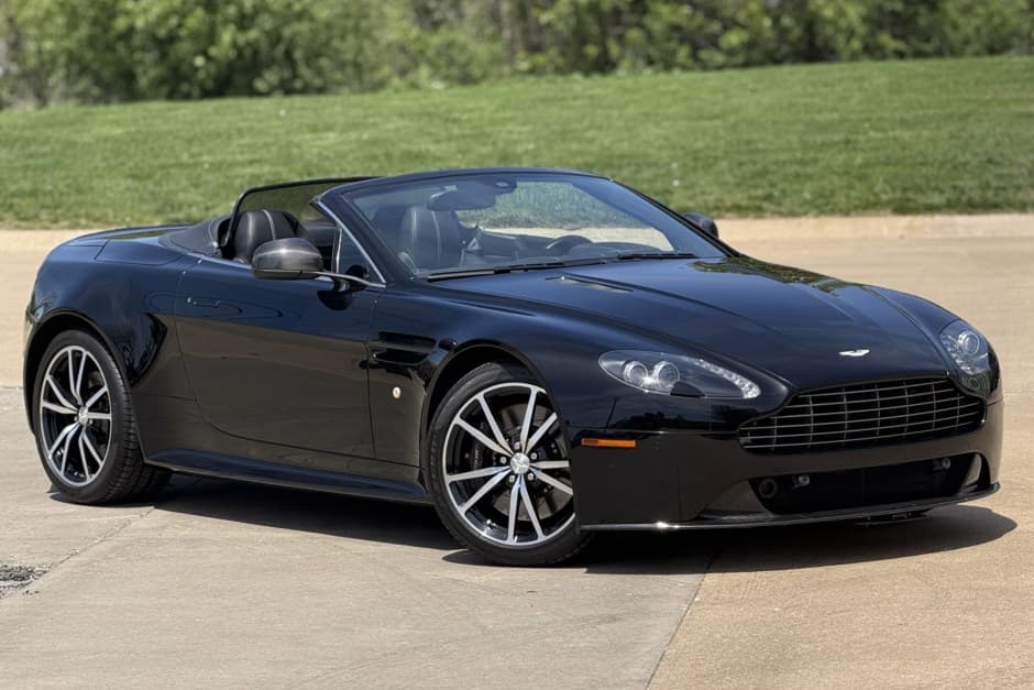 2013 Aston Martin V8 Vantage (2006+) sold for $49,000