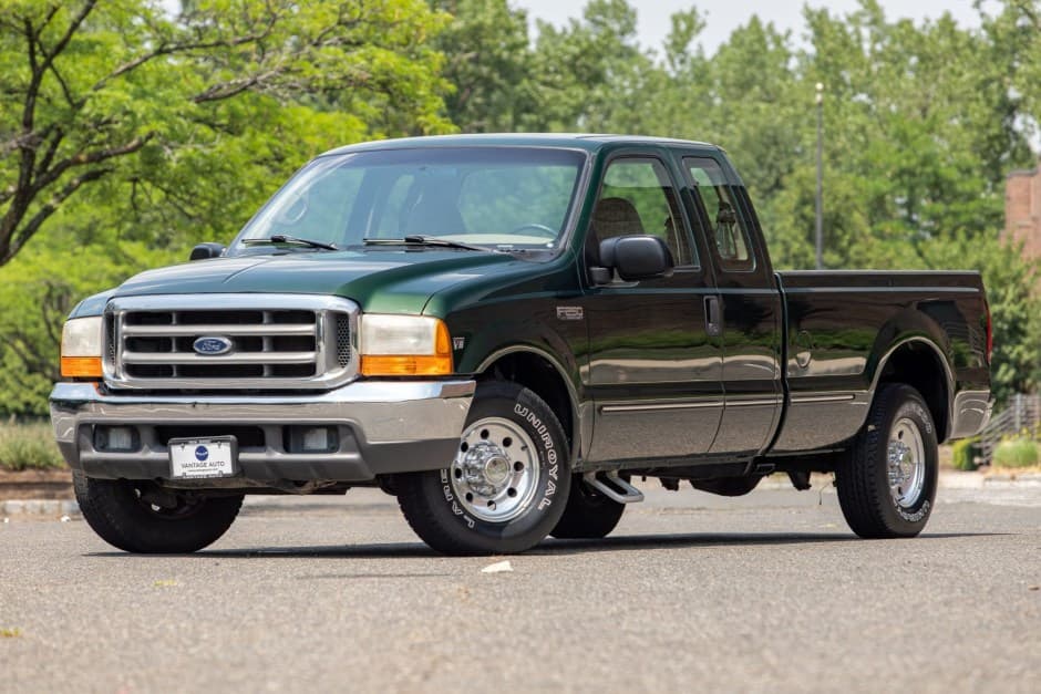 1999 Ford Super Duty 1999-2007 sold for $14,639