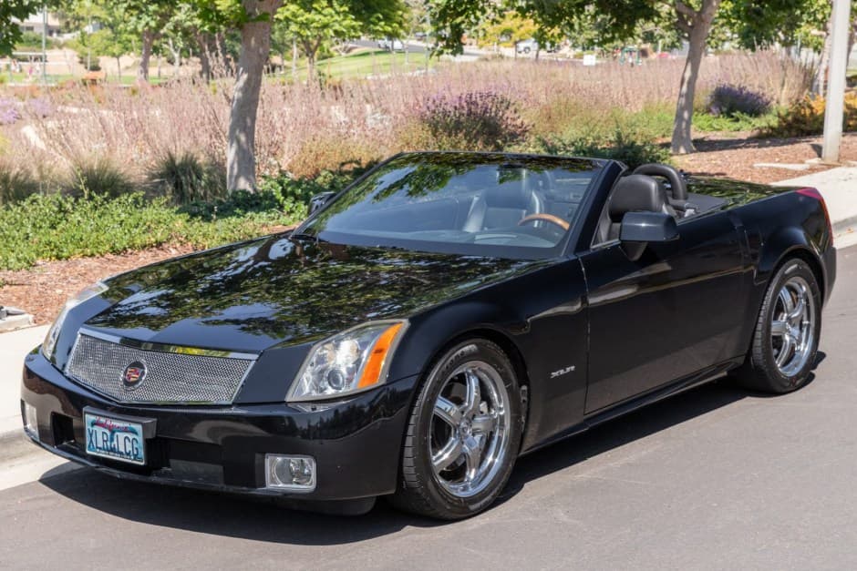 2004 Cadillac XLR sold for $19,250