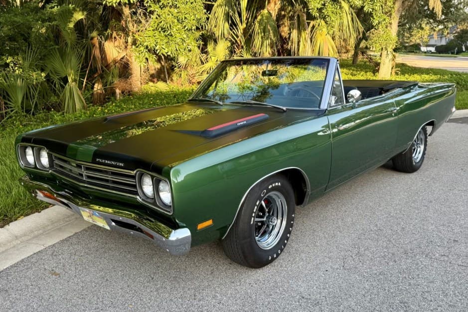 1969 Plymouth Road Runner sold for $47,000