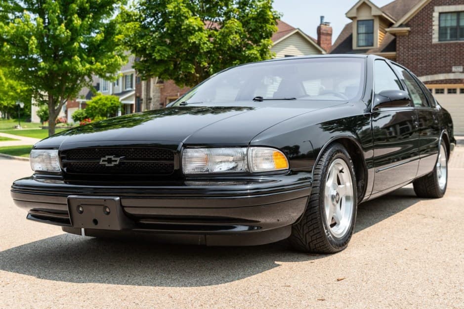 1995 Chevrolet Impala SS (1994-1996) sold for $18,250