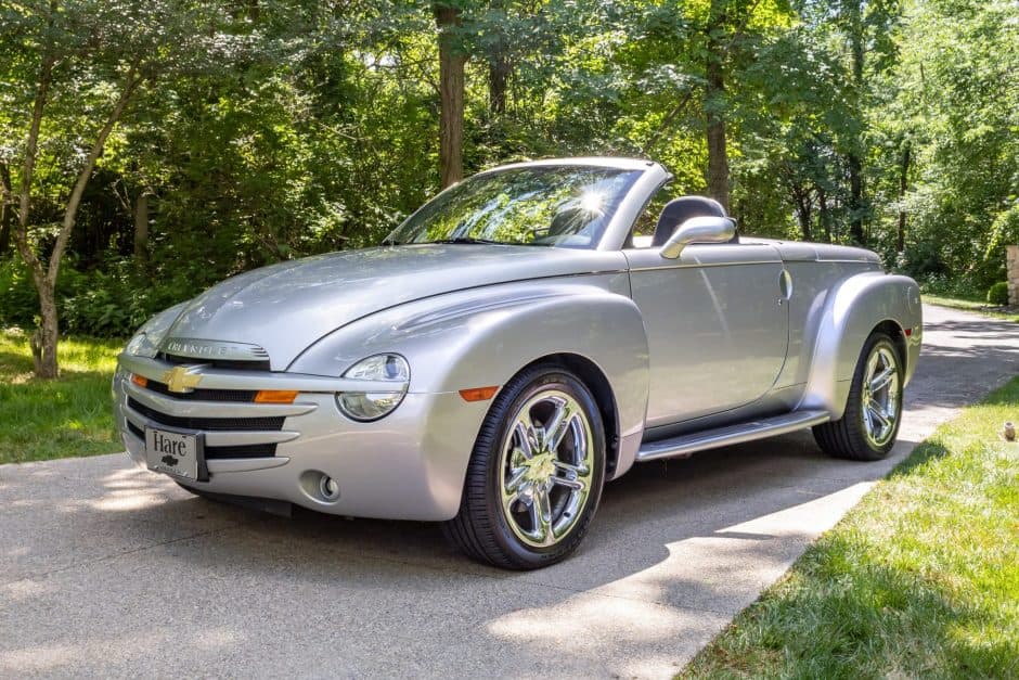 2005 Chevrolet SSR sold for $23,250