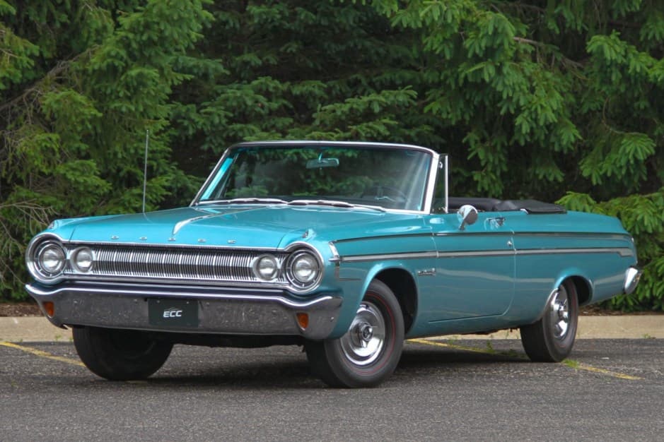 1964 Dodge Polara sold for $18,250