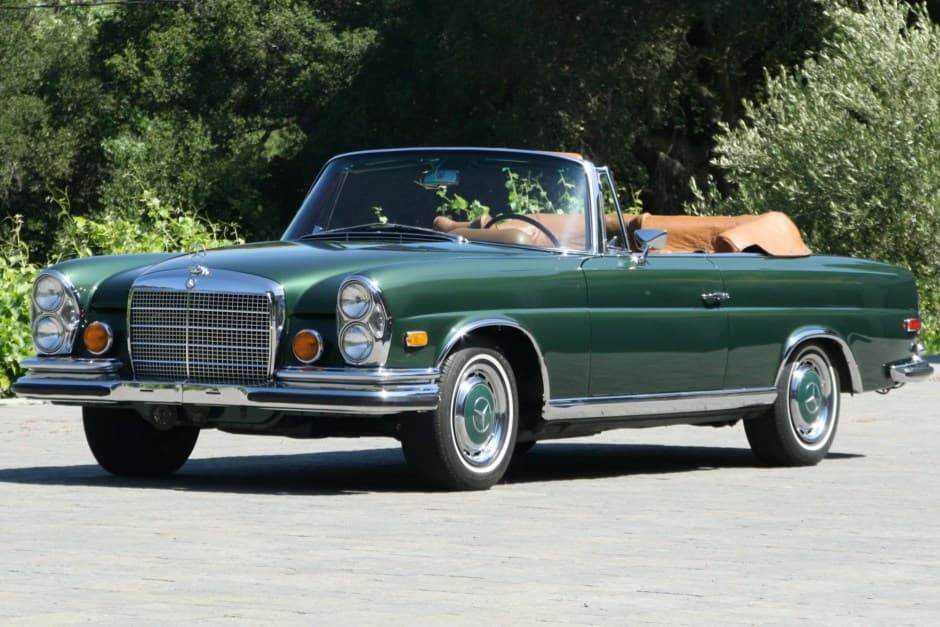 1971 Mercedes-Benz W111 Coupe & Cabriolet sold for $270,000