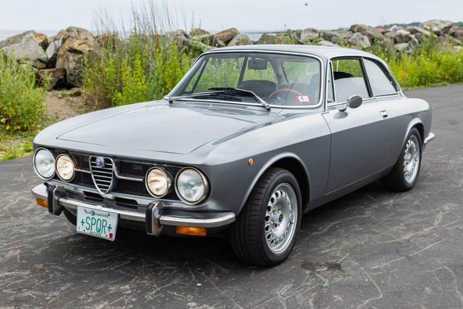 1974 Alfa Romeo 105/115 Series Coupe sold for $40,750