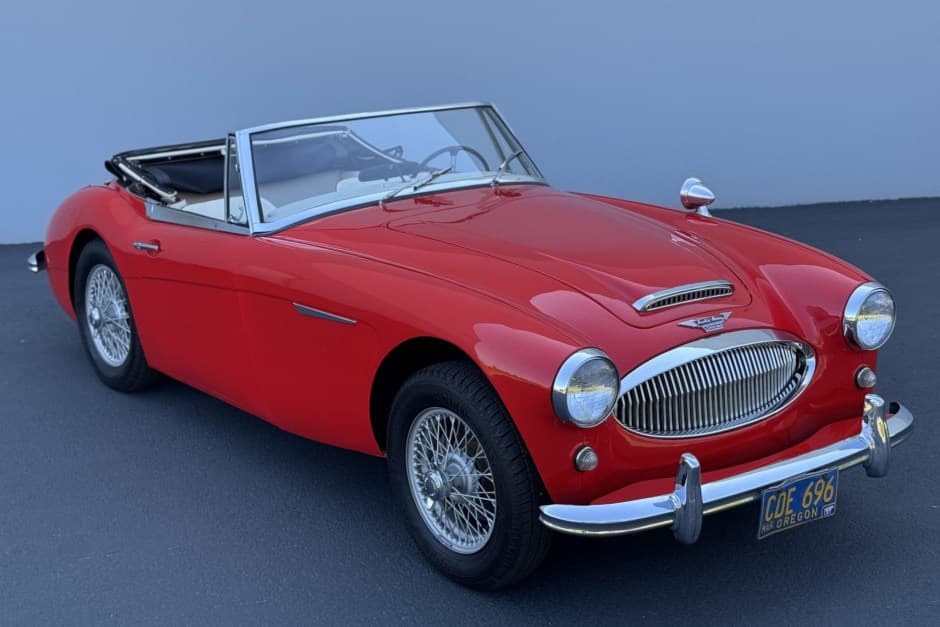 1963 Austin-Healey 3000 sold for $27,500