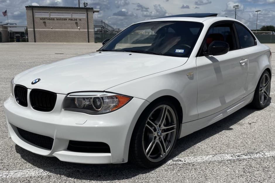 2013 BMW E82/E88 1-Series sold for $14,000