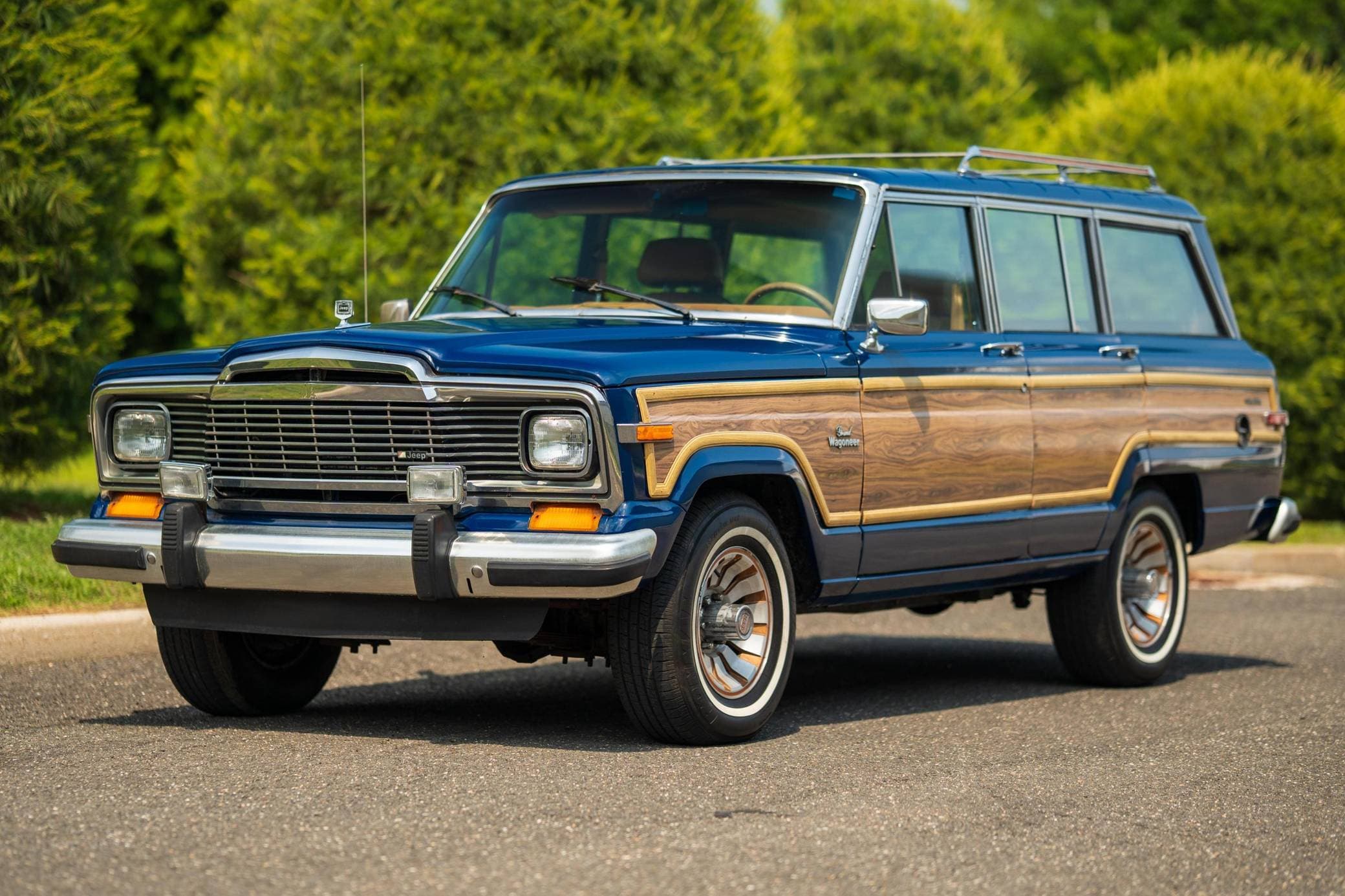 1985 Jeep Wagoneer sold for $24,000