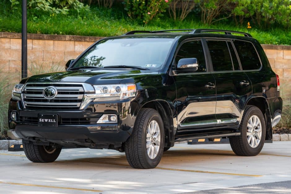 2021 Toyota Land Cruiser 200-Series sold for $96,500