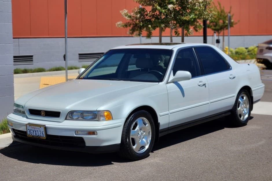 1994 Acura Legend sold for $7,700