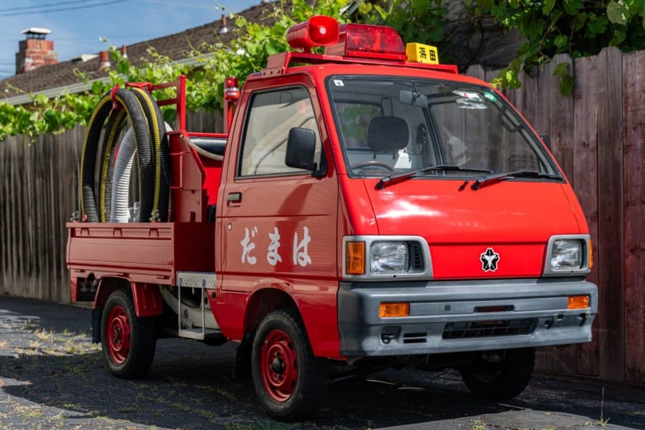 1992 Daihatsu Hijet sold for $14,992