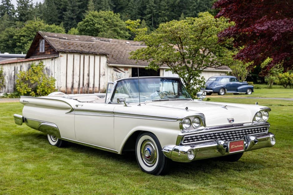1959 Ford Fairlane sold for $41,888