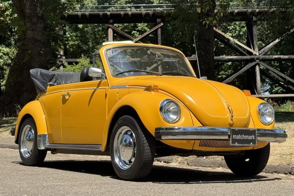 1978 Volkswagen Super Beetle sold for $9,750