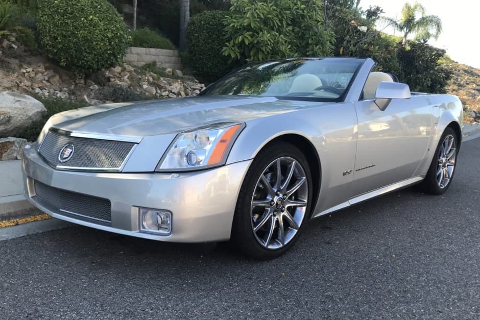 2006 Cadillac XLR sold for $35,250
