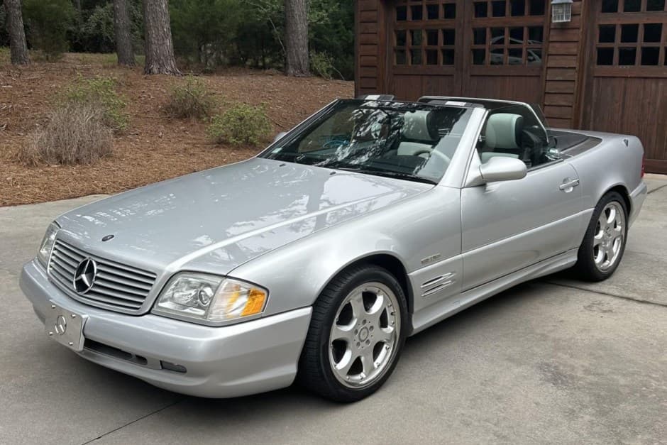 2002 Mercedes-Benz R129 SL sold for $41,000