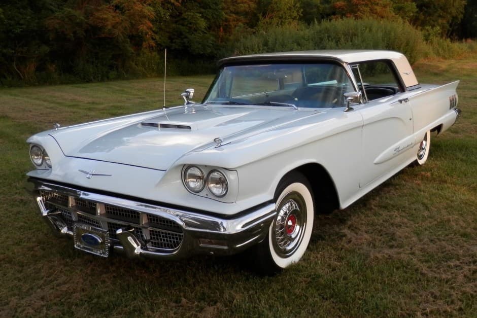 1960 Ford Thunderbird (1958-1960) sold for $16,800