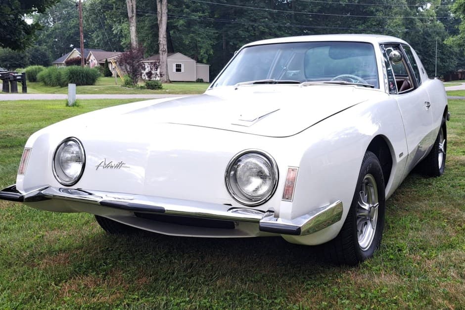 1963 Studebaker Avanti sold for $22,000