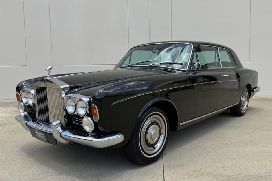 1966 Rolls-Royce SY Silver Shadow & Silver Wraith II sold for $33,000