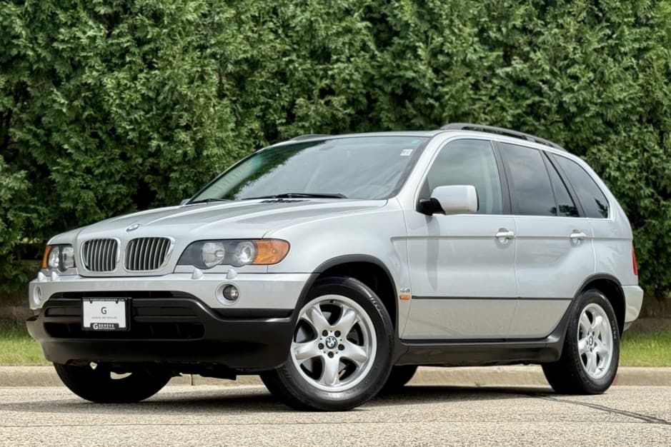 2003 BMW X5 sold for $10,850