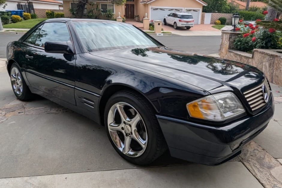 1996 Mercedes-Benz R129 SL sold for $14,000