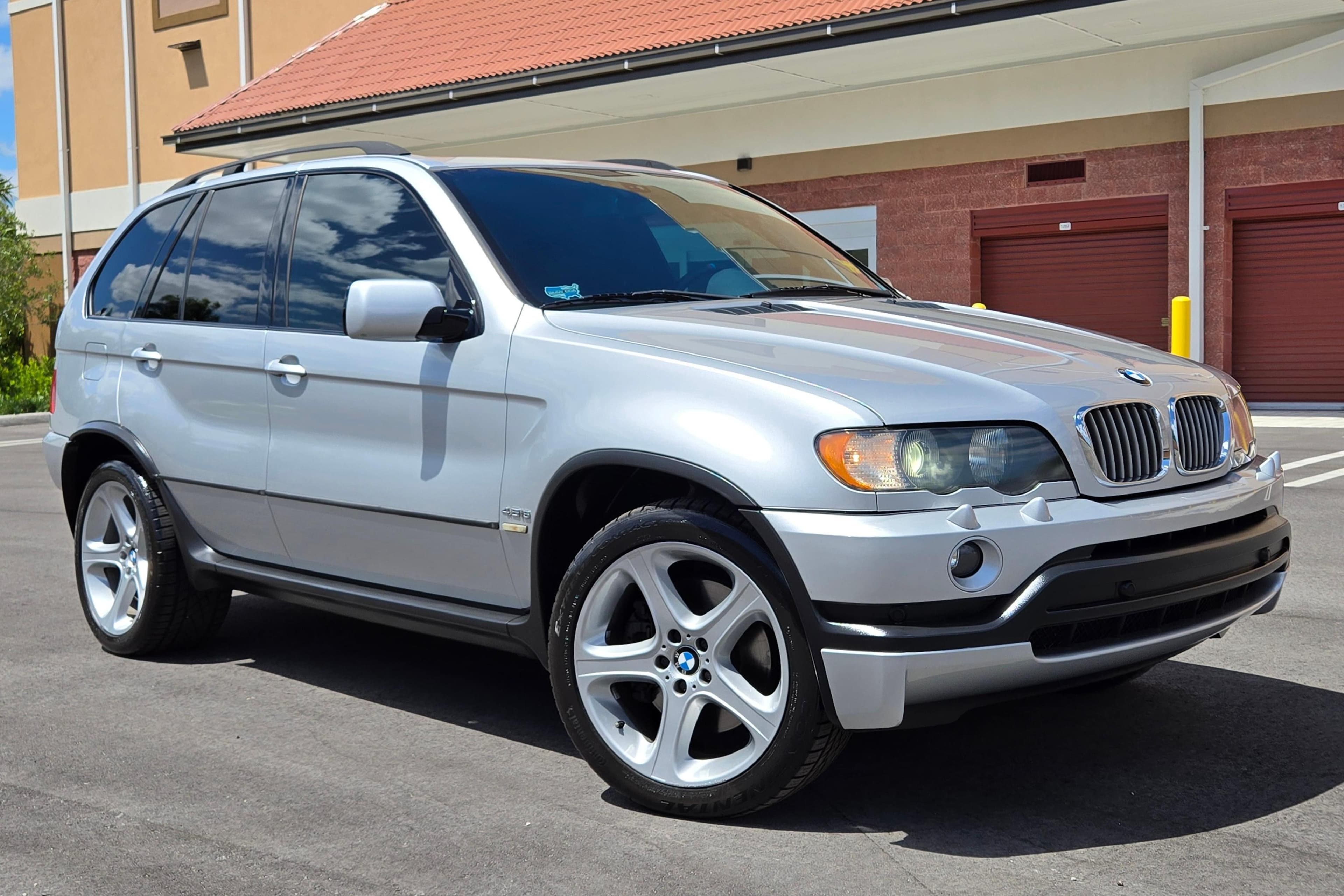 2003 BMW X5 sold for $8,100