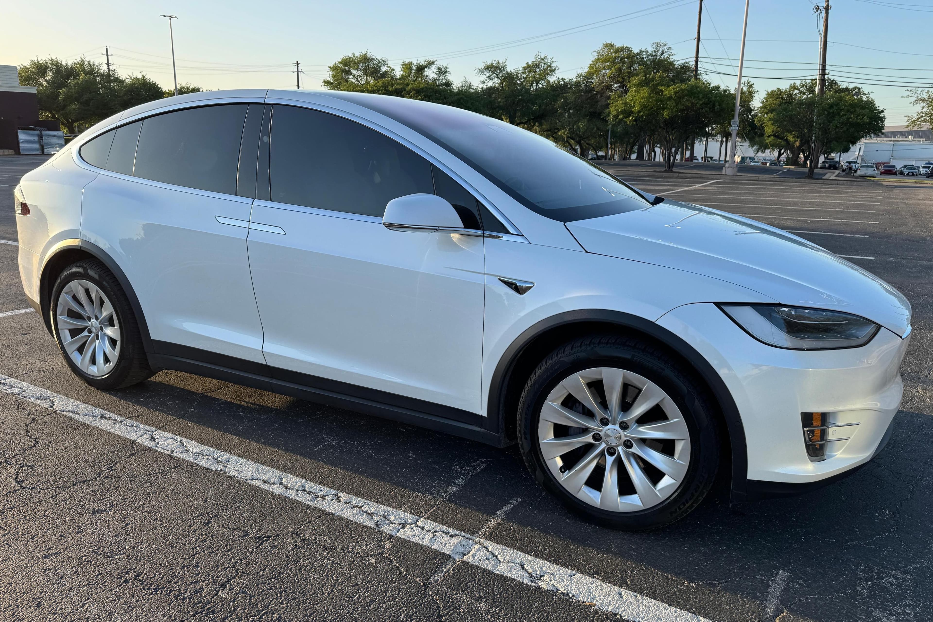 2019 Tesla Model X sold for $28,500
