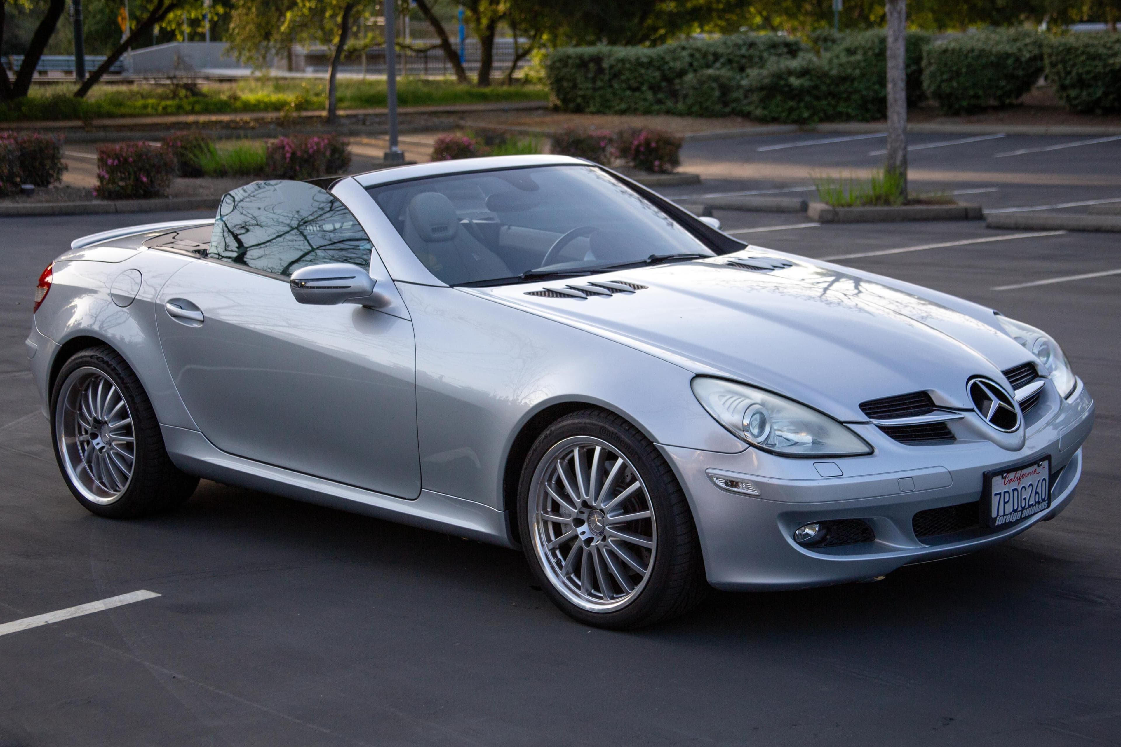 2007 Mercedes-Benz SLK-Class sold for $6,100