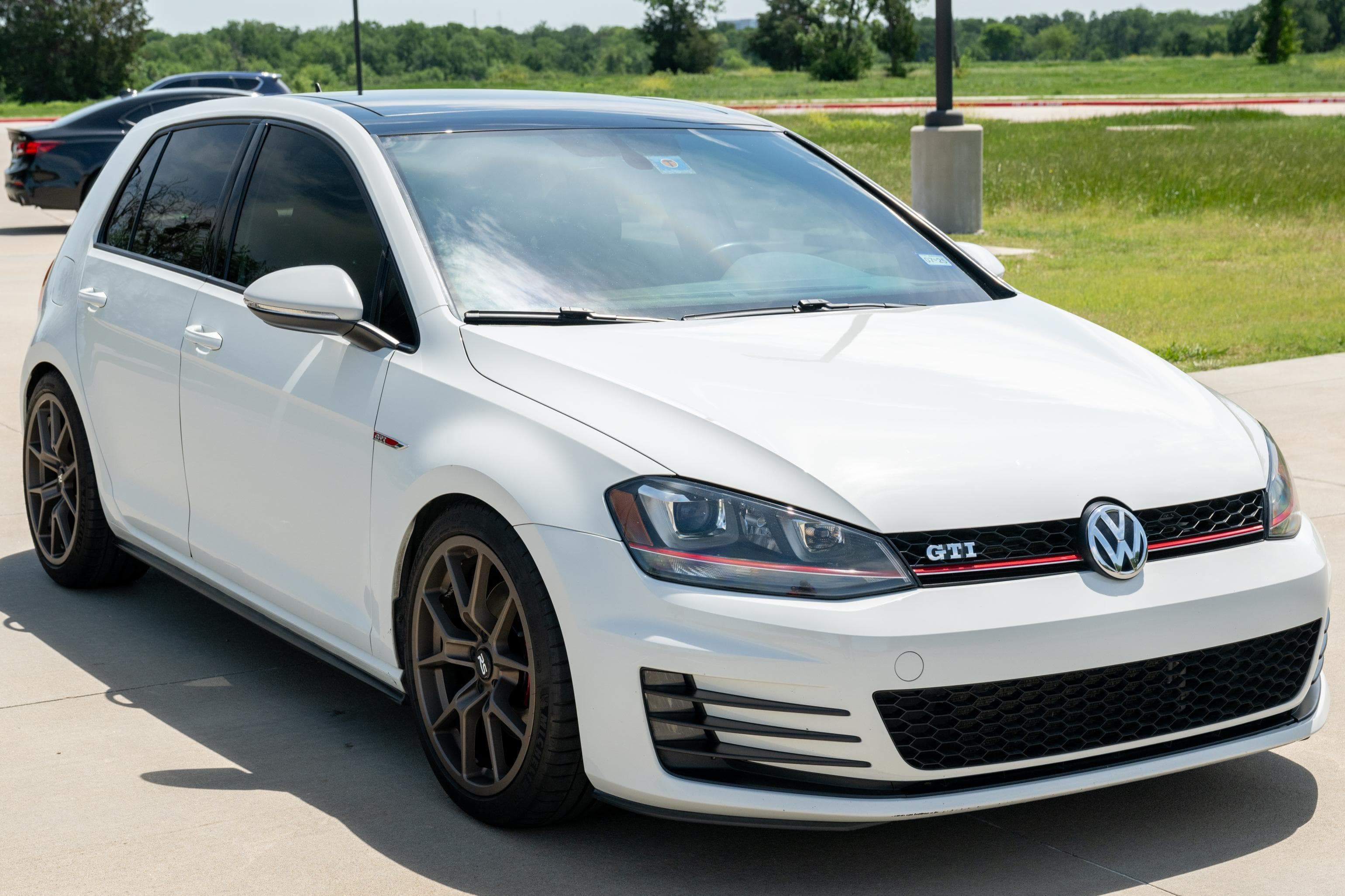 2015 Volkswagen Mk7 GTI sold for $15,250