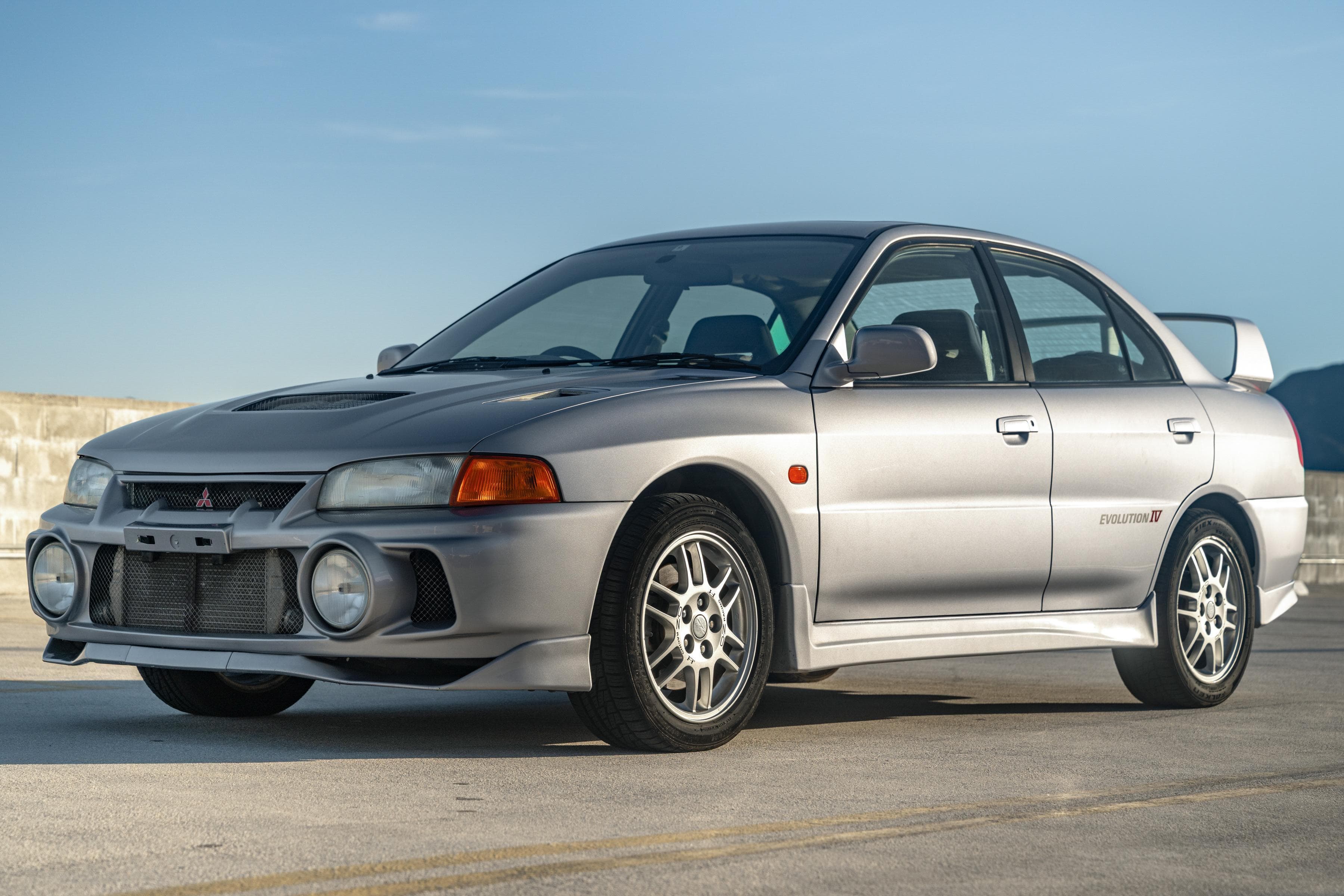 1996 Mitsubishi Lancer Evolution sold for $23,750