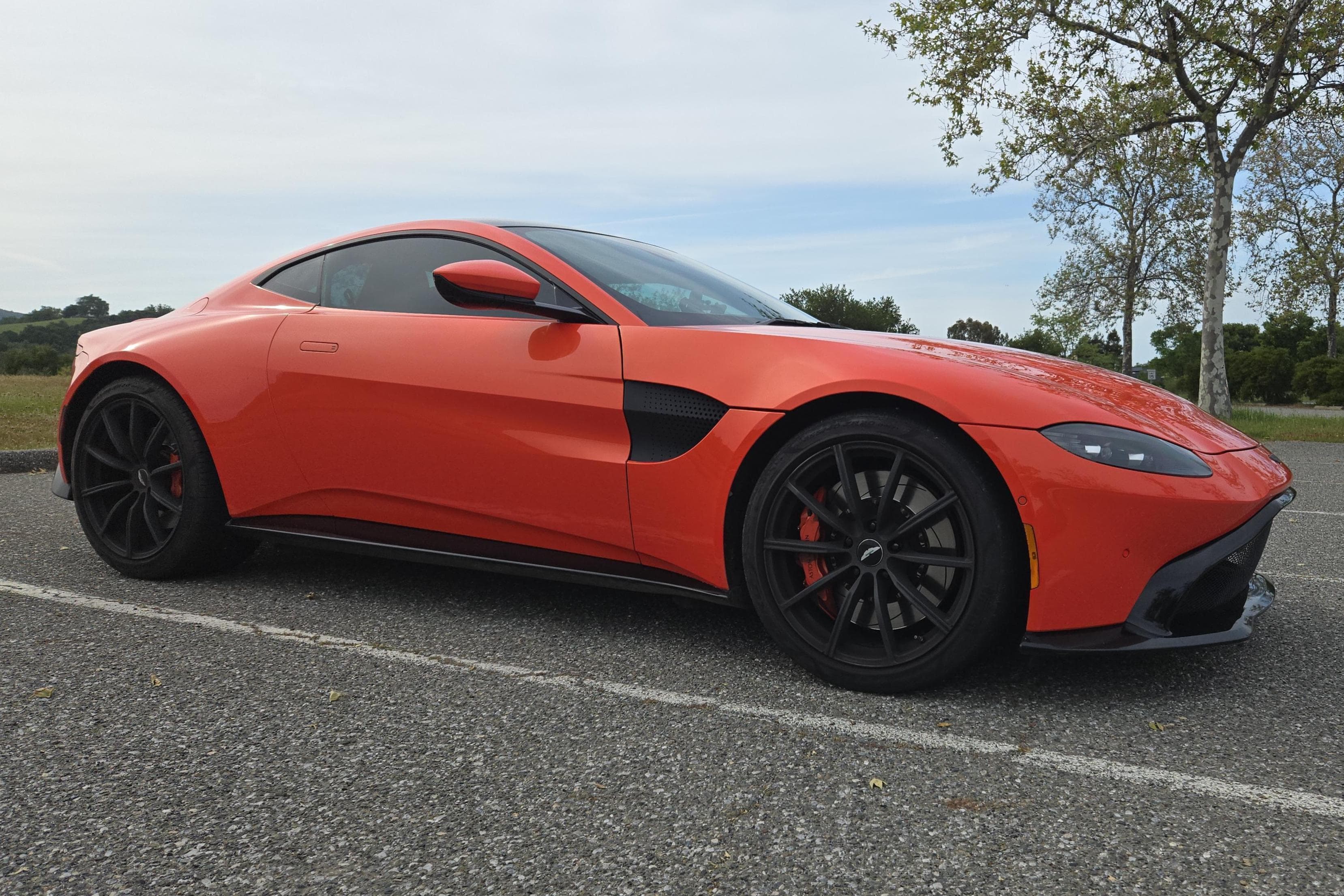 2019 Aston Martin Vantage sold for $70,500