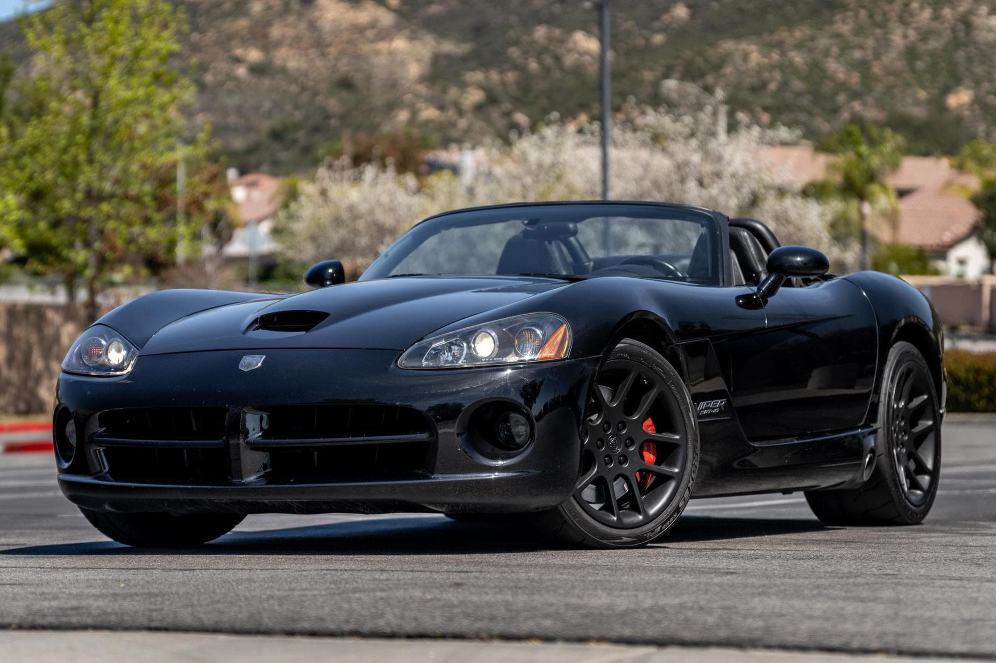 2004 Dodge Viper sold for $42,250