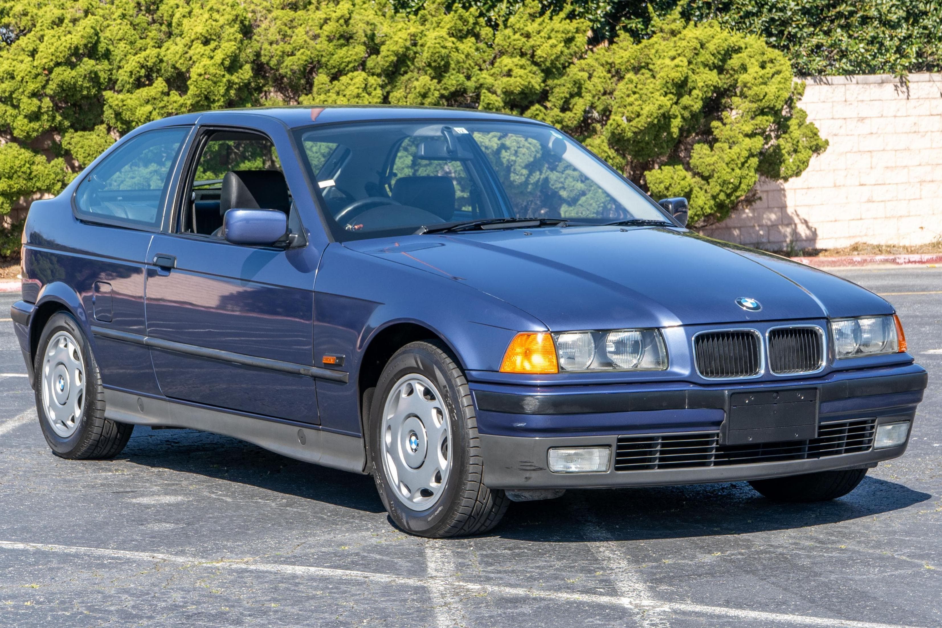 1995 BMW 3 Series sold for $6,200