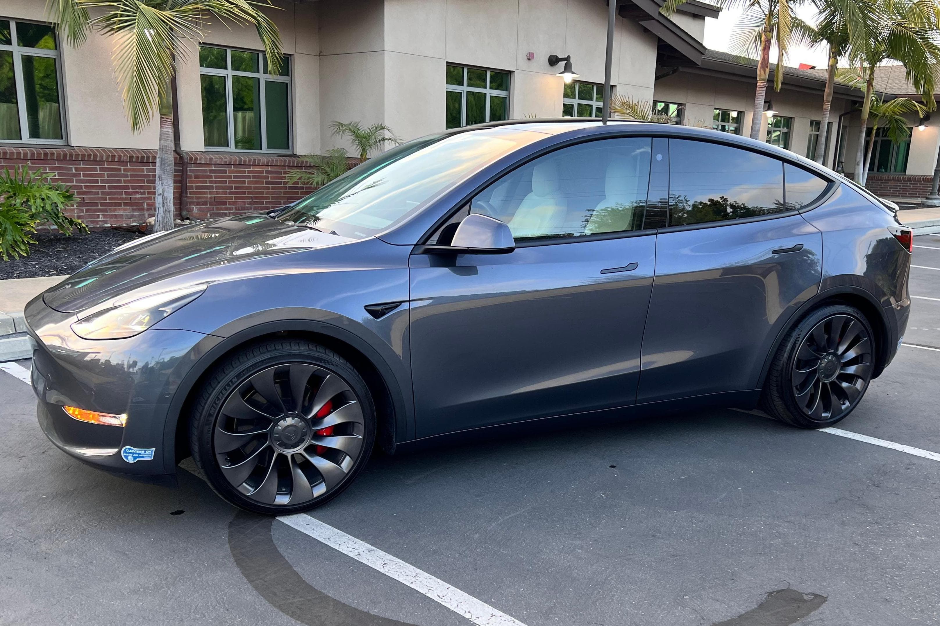 2021 Tesla Model Y sold for $25,000