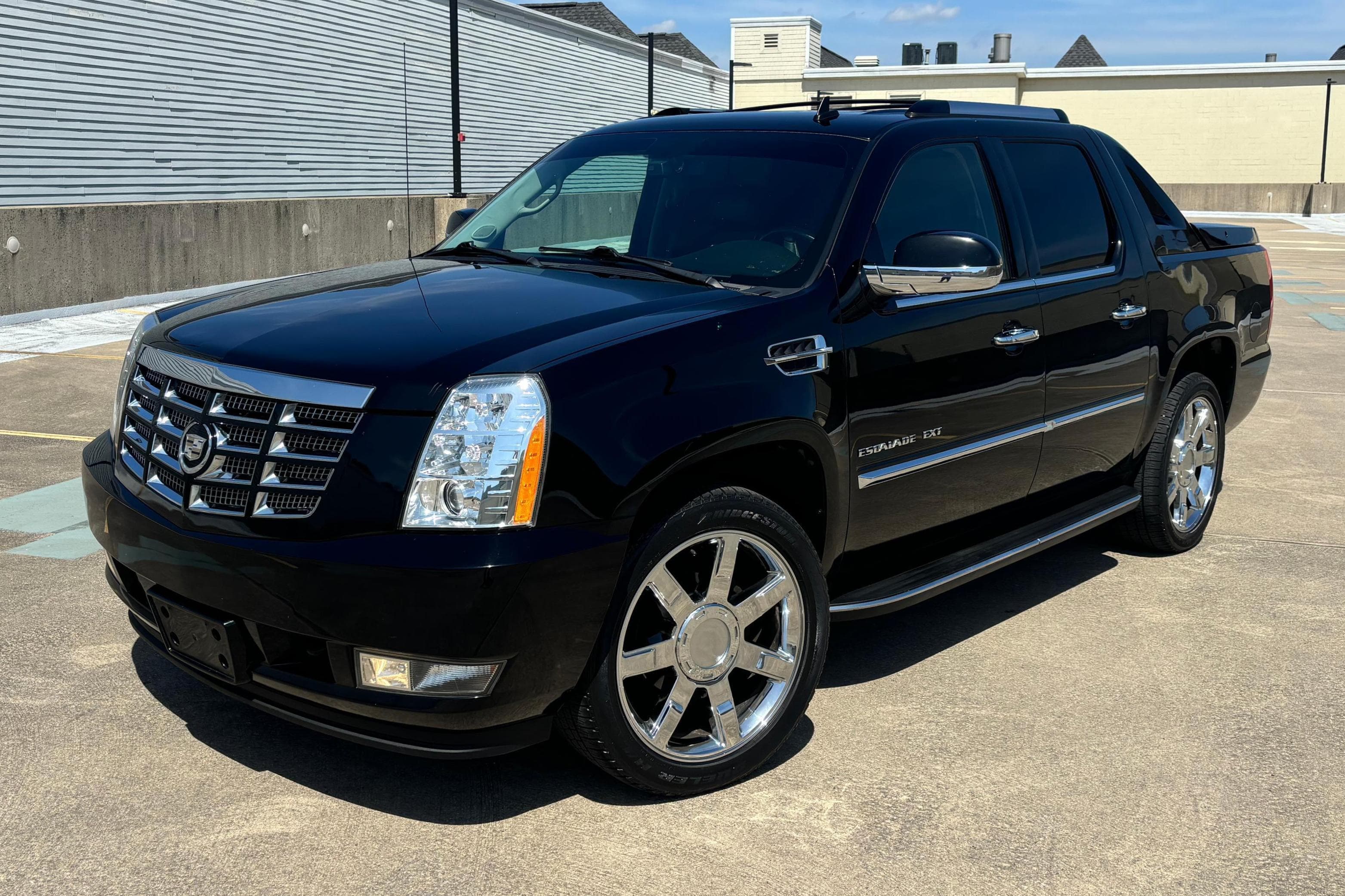 2012 Cadillac Escalade sold for $14,502