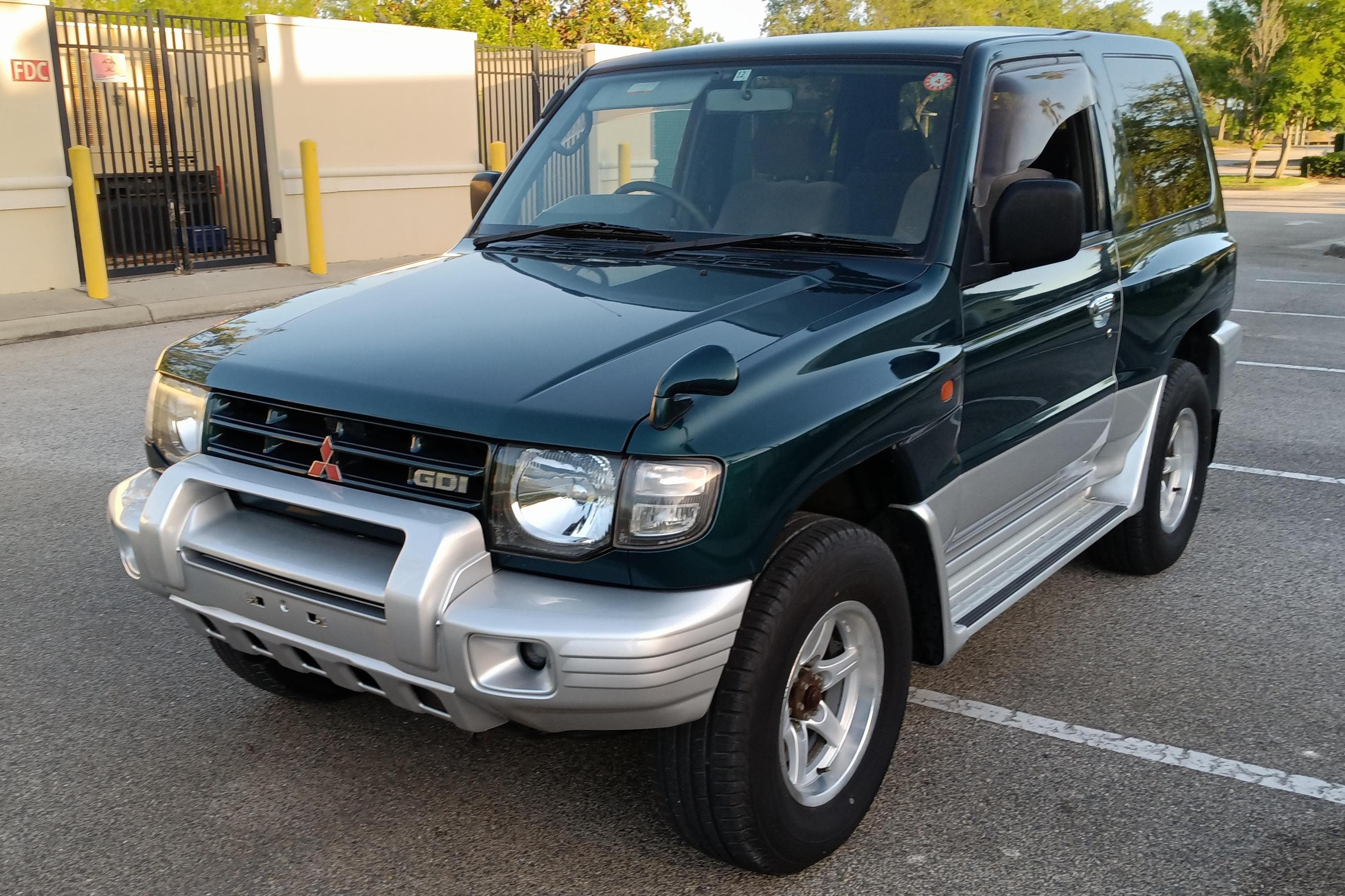 1999 Mitsubishi Pajero sold for $10,800