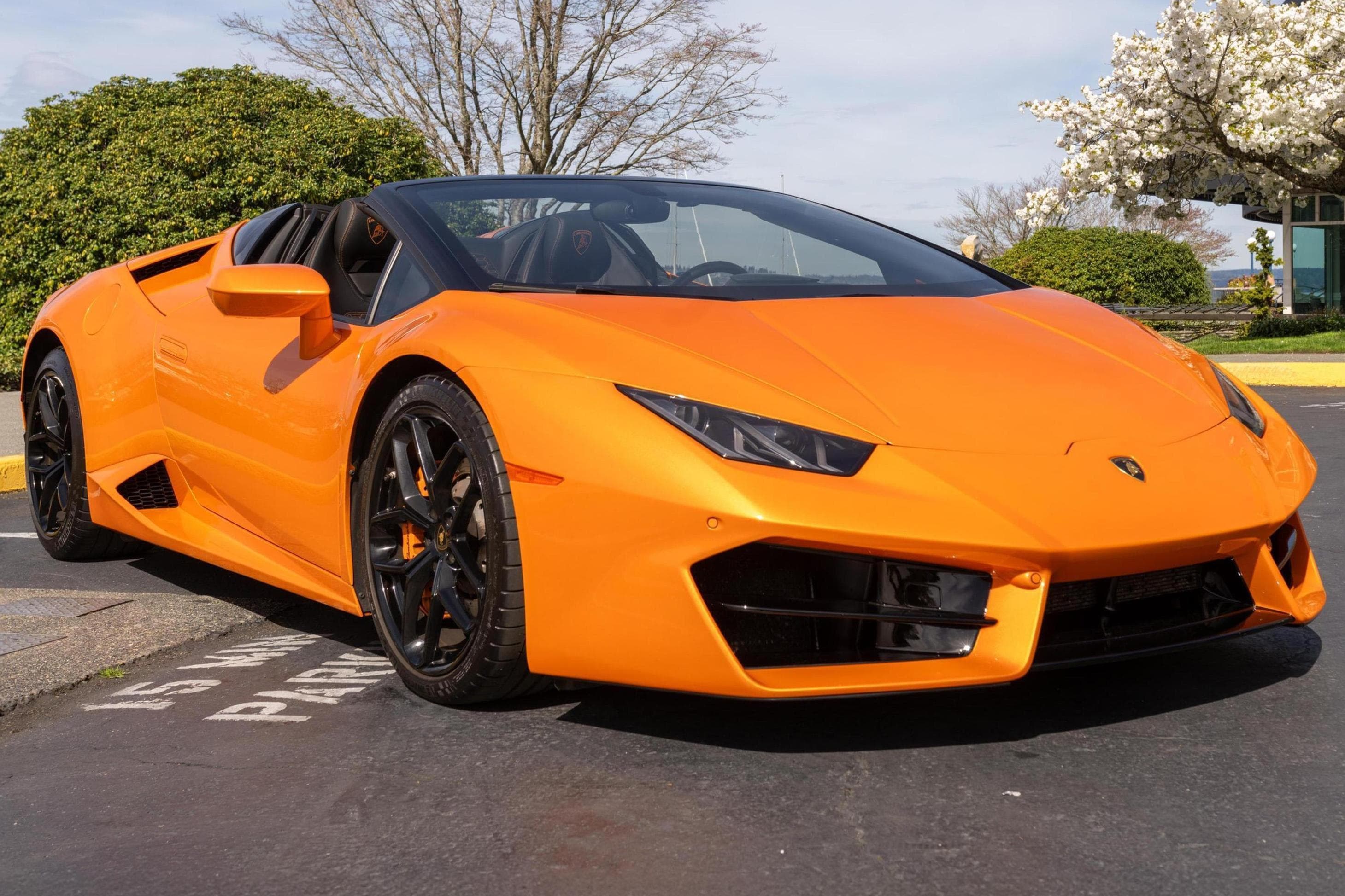 2019 Lamborghini Huracan sold for $180,000