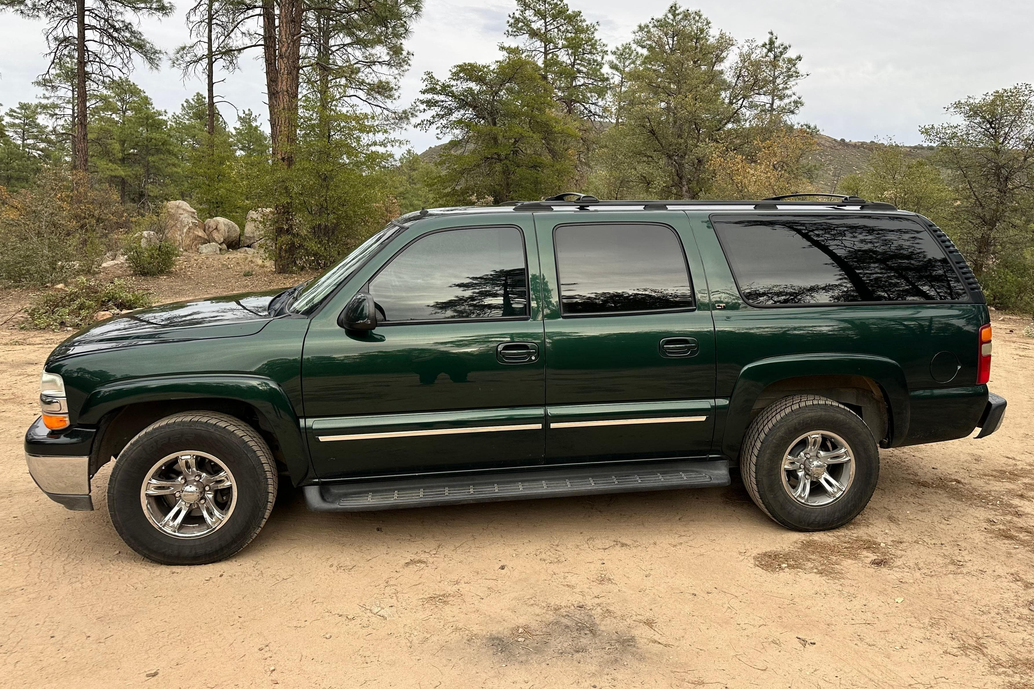 2002 Chevrolet Suburban sold for $9,050