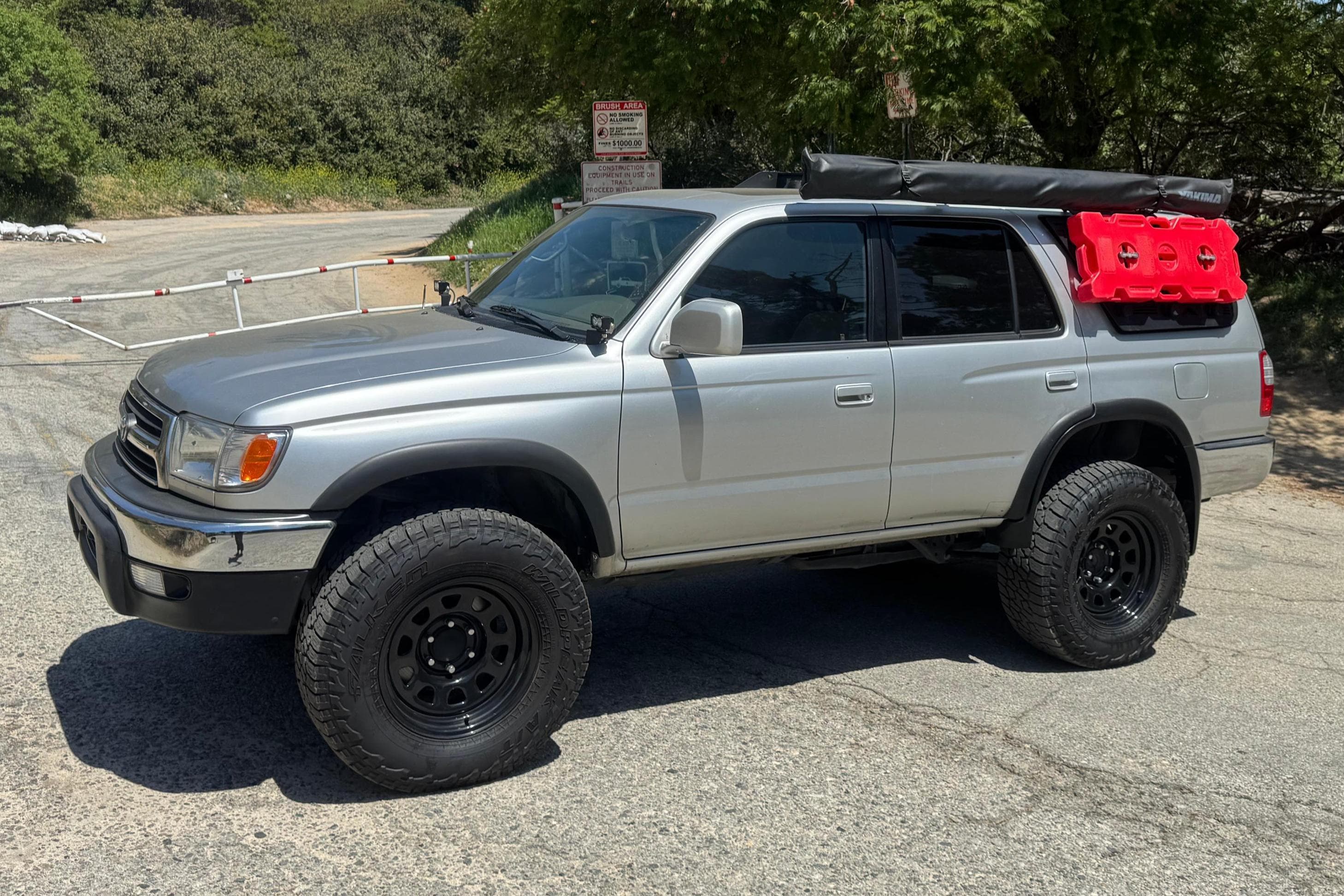 2000 Toyota 4Runner sold for $10,750